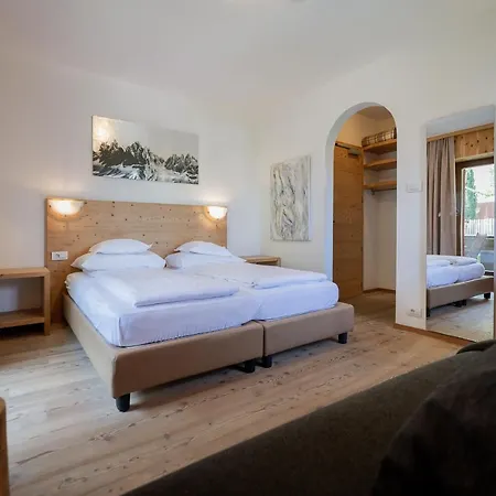 Rooms Kronblick San Lorenzo di Sebato Exterior photo